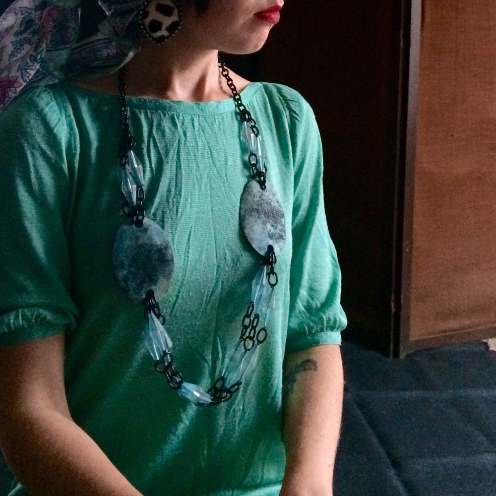 Vintage necklace green black chain link